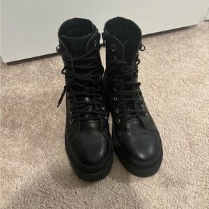 Steve Madden New York combat boots